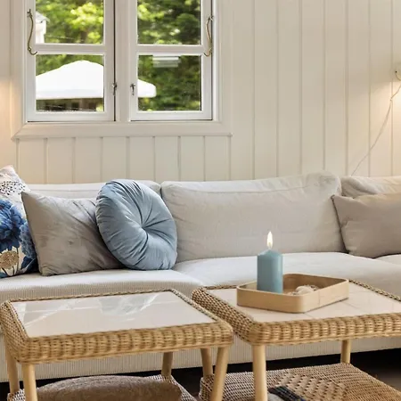Ami - 850m From The Sea By Interhome